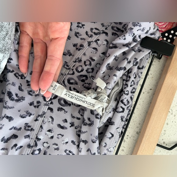 Lorna Jane leggings - Picture 4 of 5